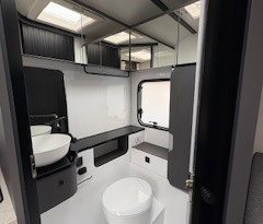 HOBBY Excellent 460 SL, Neufahrzeug, Modell 2026 voll