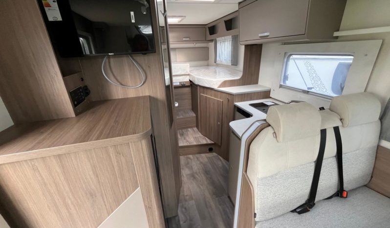 Carado T338, Automatik inkl. Digitalpaket, Hubbett, Neufahrzeug 2025 voll