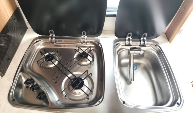 CARAVELAIR Antares 440 voll