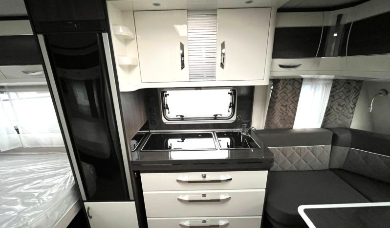 HOBBY Prestige 560 WLU, Neufahrzeug voll