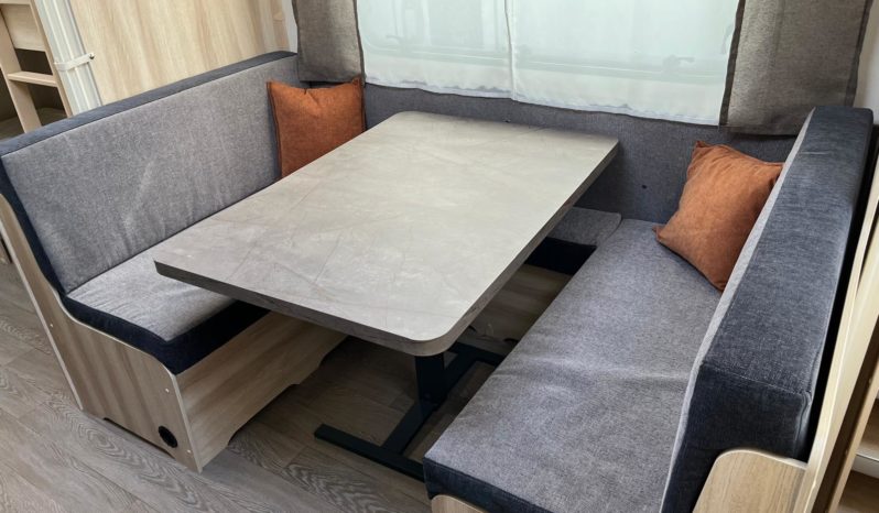 HOBBY DeLuxe 545 KMF, Neufahrzeug, Modell 2026 voll