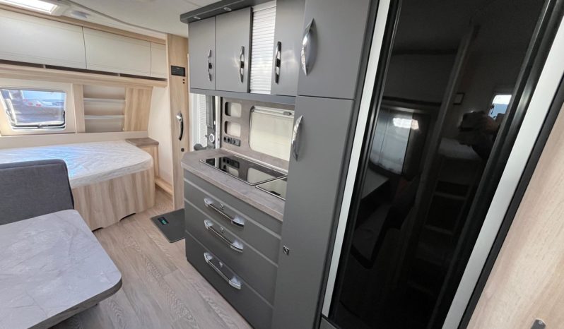 HOBBY DeLuxe 545 KMF, Neufahrzeug, Modell 2026 voll