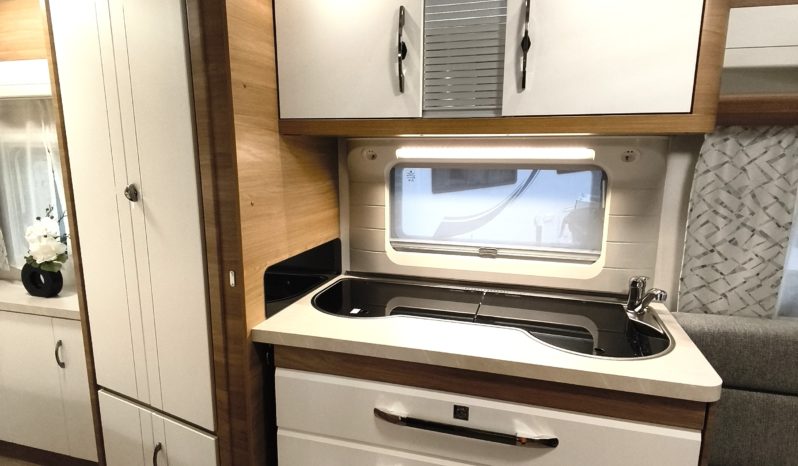 HOBBY DeLuxe 495 WFB voll