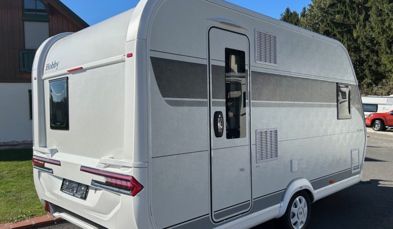 HOBBY DeLuxe 400 SFe, Neufahrzeug, Modell 2026 voll