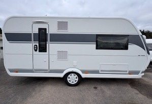 HOBBY De Luxe 460 SL, Neufahrzeug, Model 2026 voll