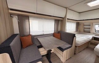 HOBBY De Luxe 460 SL, Neufahrzeug, Model 2026 voll