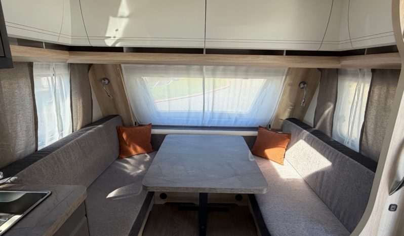 HOBBY DeLuxe 495 WFB, Neufahrzeug, Modell 2026 voll