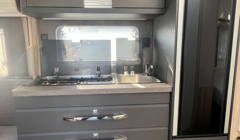 Hobby DeLuxe 515 UHL, Neufahrzeug, Modell 2026 voll