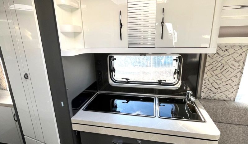 Hobby Excellent 495 WFB, Neufahrzeug, Modell 2026 voll