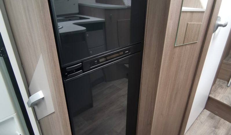 Carado/FIAT T338 voll