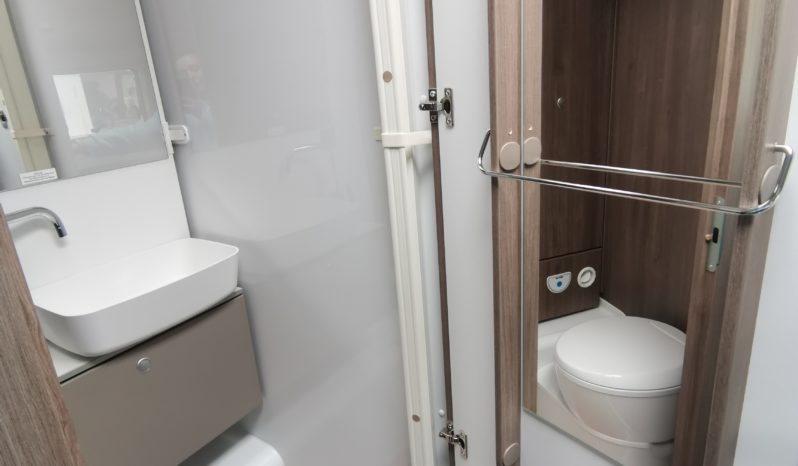 Carado/FIAT T338 voll