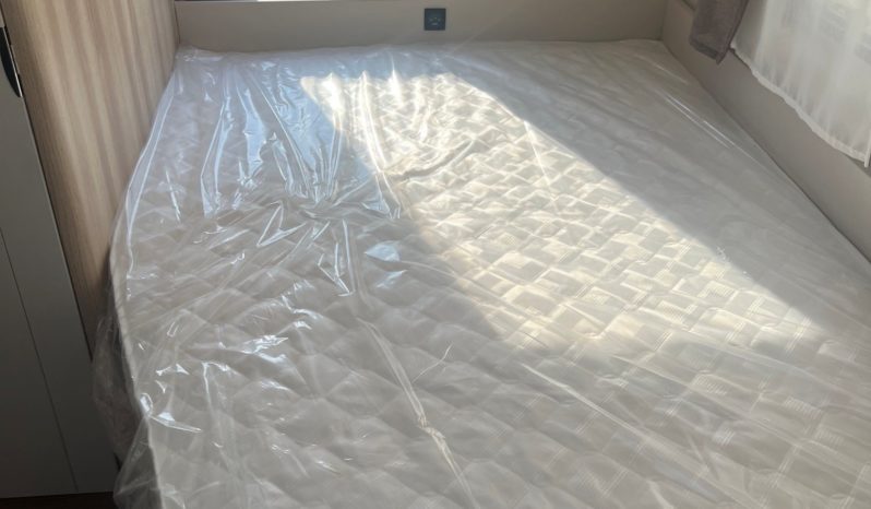 Hobby DeLuxe 460 UFe, Neufahrzeug, Modell 2026 voll