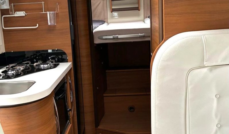 Elnagh Magnum 29, vollintegriet, 5 Sitzplätze Zulassung full