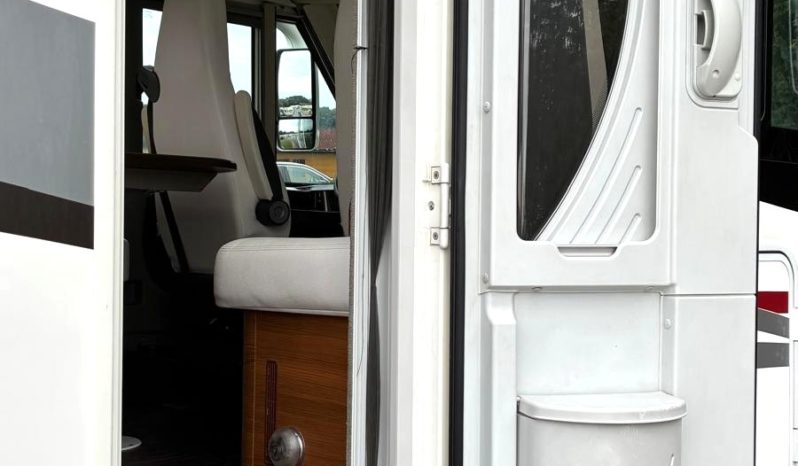 Elnagh Magnum 29, vollintegriet, 5 Sitzplätze Zulassung full